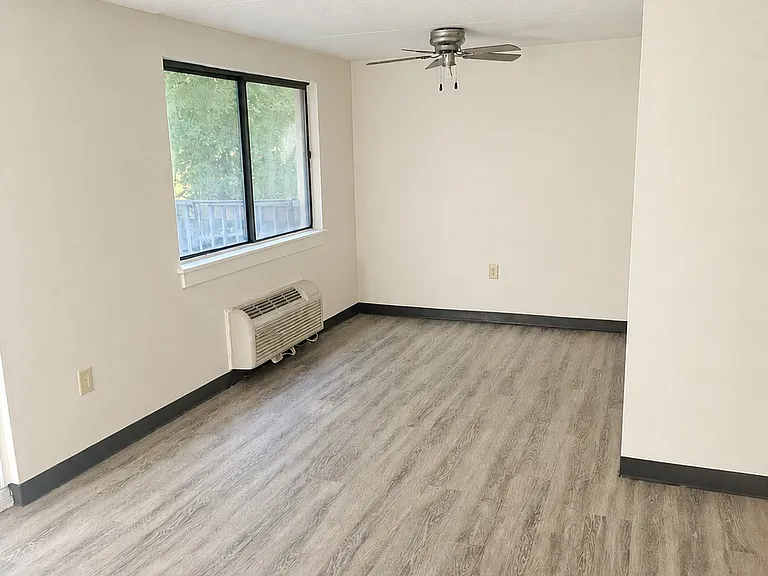 126 Triangle St #B10 — Photo 3