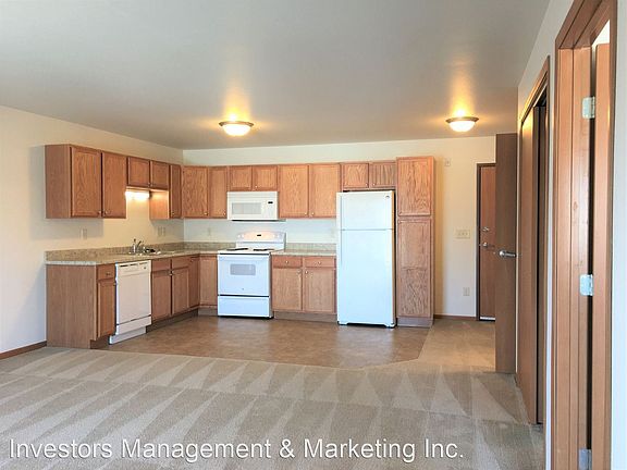 3rd image of 2031 33rd St NW #114