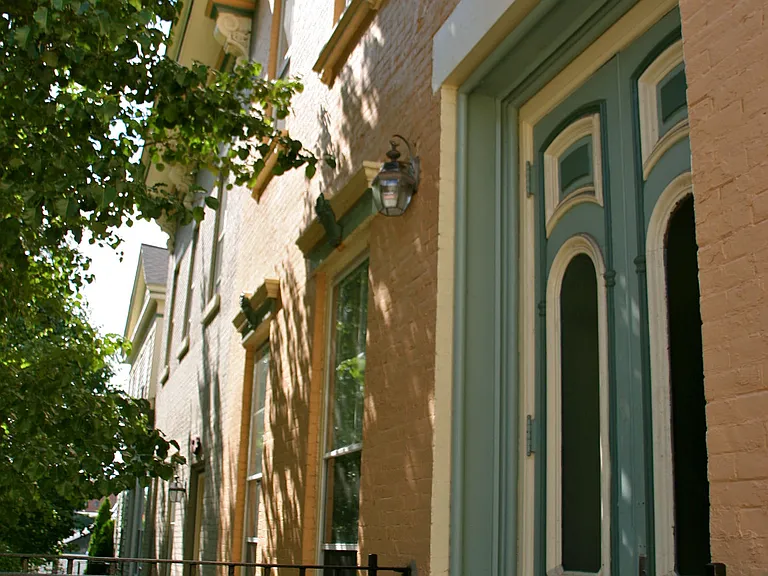 Skidmore Apartments — Photo 38