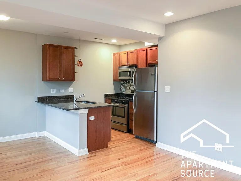 1636 W Grace St #1 — Photo 1