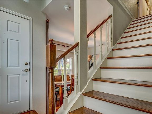 2nd image of 506 Leisure Ct