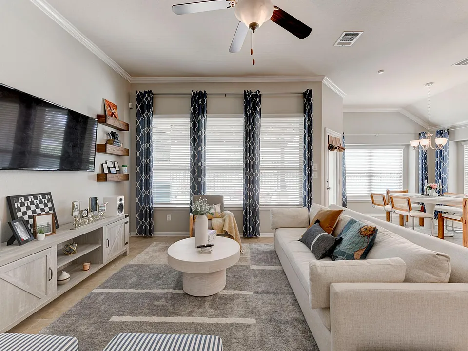 3105 Honey Peach Way