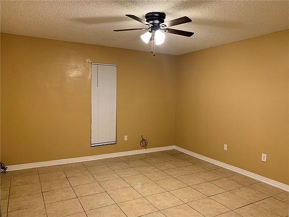 5th image of 9408 Hayne Blvd #E