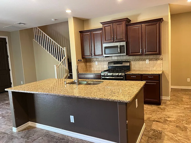 1046 S Annie Ln — Photo 14
