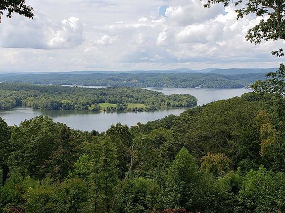 2nd image of 540 Grande Vista Dr