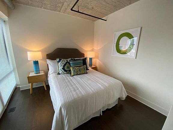 4th image of 602 S Federal St #1607