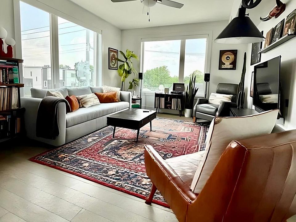 Living Room (Furnished)