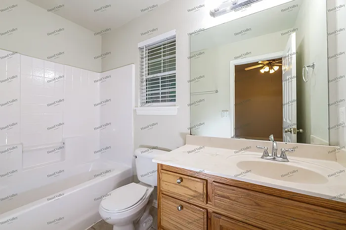 2137 Scissortail Landing Dr — Photo 10