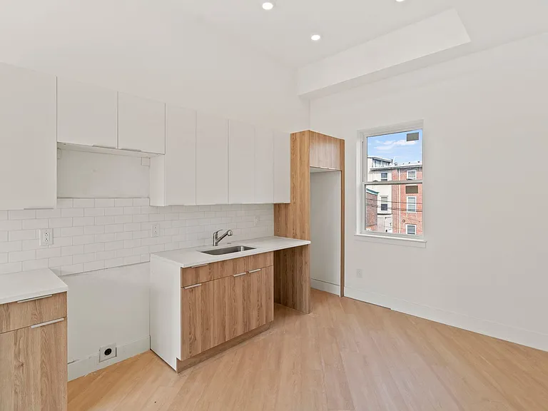 Nova Commons - 3952 Lancaster Avenue — Photo 1