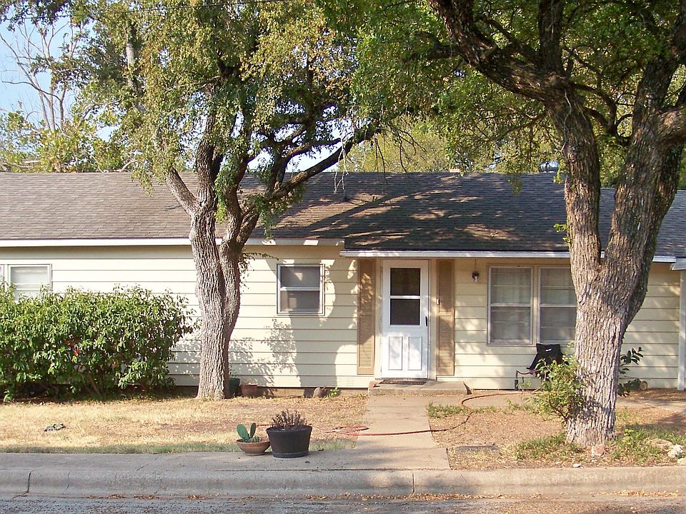 1st image of 1044 Highland Dr