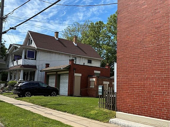 2nd image of 2598 W 10th St