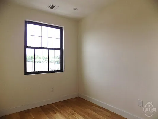 Rented by Blue Egg Realty Corp | media 11