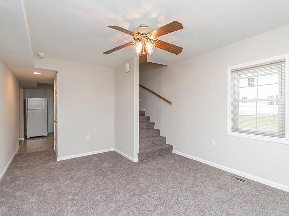 Entry Space/Bonus Room