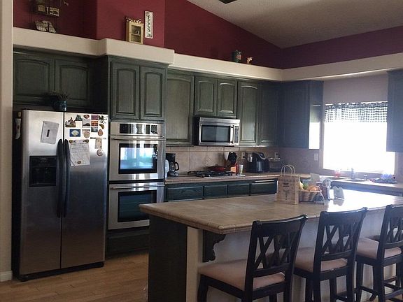 3rd image of 8124 Ailanthus St