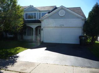 201 Dunton Ct, Mundelein, IL 60060