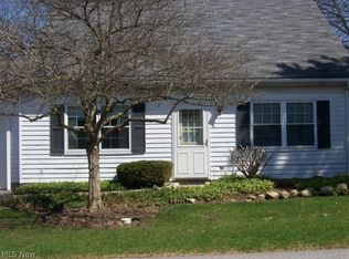 8774 Eastbrook Cir, Chagrin Falls, OH 44023