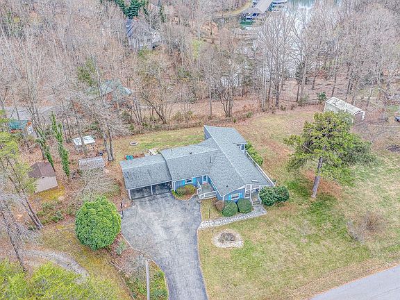 4th image of 249 Tracy Dr