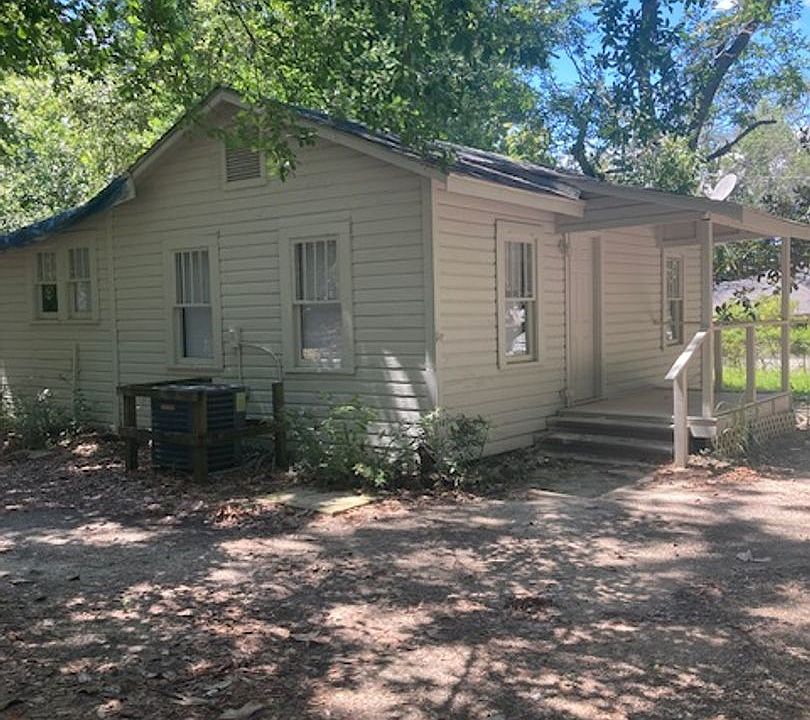 2nd image of 2721 14th Ave