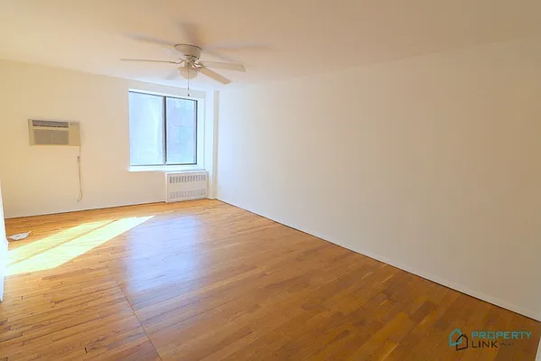 Rented by Property Link Mgmt, LLC | media 19