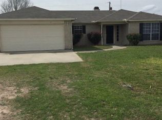 205 Redbird Ct, Victoria, TX 77905