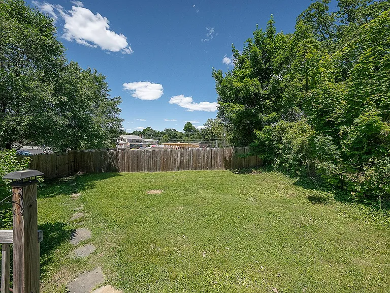 35 Eastwood Rd — Photo 25