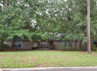 8421 Irongate Ct, Jacksonville, FL 32244