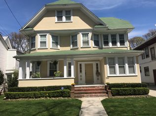 284 Linwood Ave, Cedarhurst, NY 11516