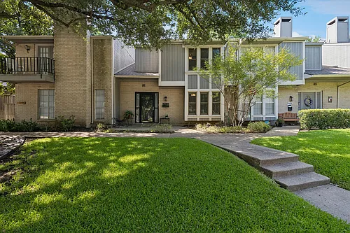 7518 Woodthrush Dr #17 Photo 1