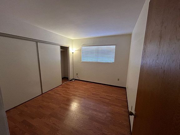 4th image of 3585-87 Boundary St #3587