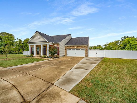 5th image of 2607 Pepper Branch Dr