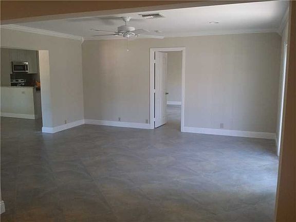 2nd image of 2709 NE 2nd Ave