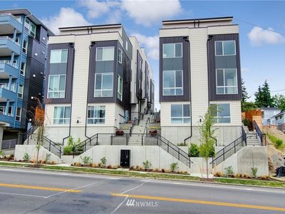 3088 SW Avalon Way #B, Seattle, WA, 98126