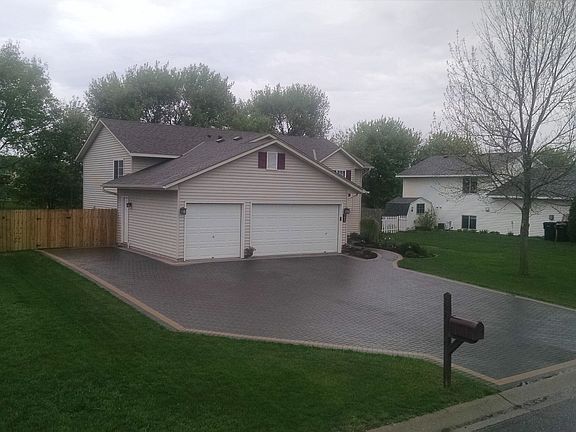 2nd image of 983 Lacy Ct