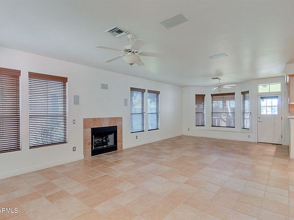 4th image of 942 S Ash Ave Unit 107
