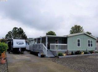 428 S State St, Sutherlin, OR 97479