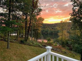 32 Wondy Way, Danbury, CT 06811