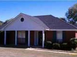 1817 Llanfair Rd, Montgomery, AL 36106