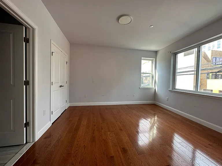 636 N 13th St #3 — Photo 10
