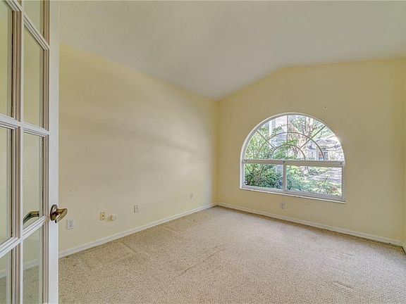 5th image of 2608 Heatherwood Dr