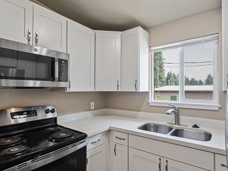 1st image of 8109 240th St SW APT 3