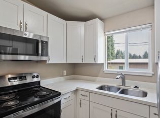 8109 240th St SW APT 3, Edmonds, WA 98026