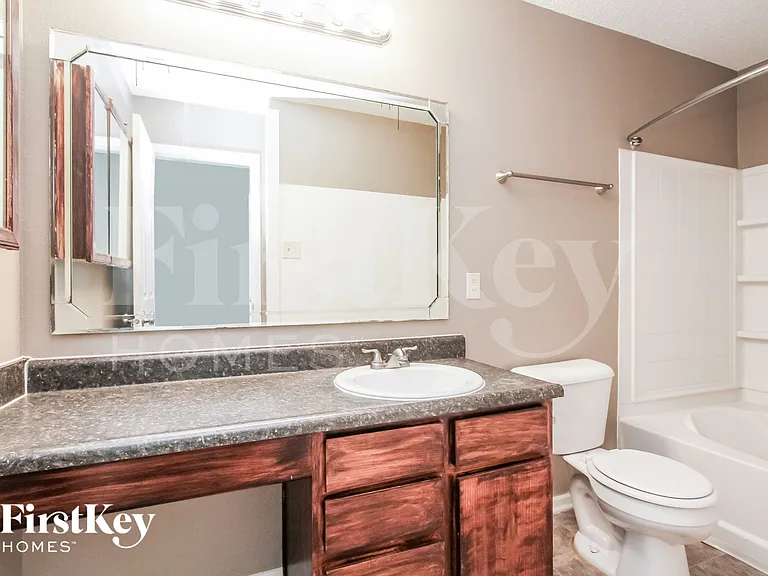 7912 Puckett Ln — Photo 9