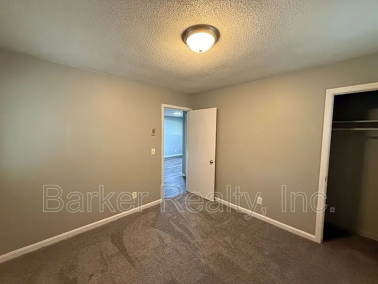 3917 Greenleaf St #A — Photo 6