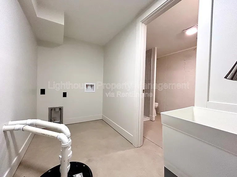 1505 N Green Creek Rd — Photo 38
