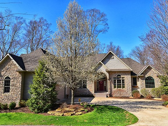 2nd image of 2097 Forest Edge Dr