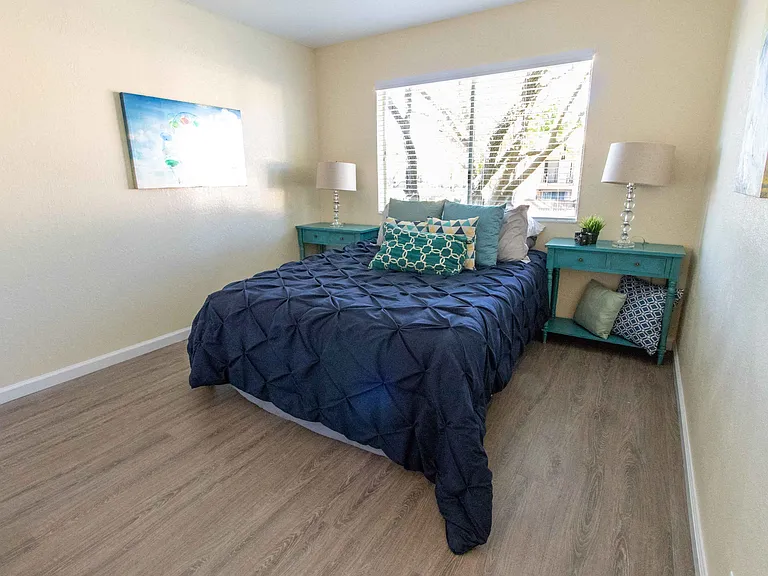 Meadowood Village Apartments — Photo 17