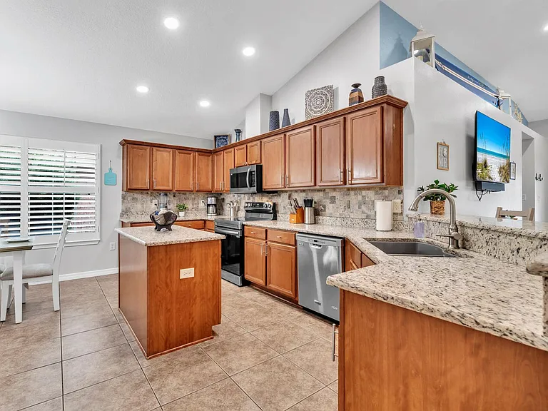 261 Sandy Cay Dr — Photo 14