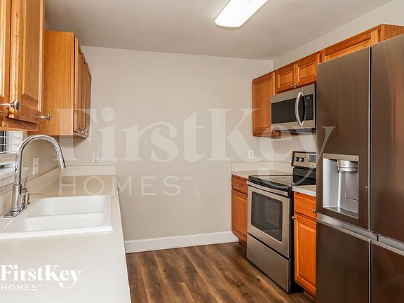5th image of 2710 Victory Palm Dr