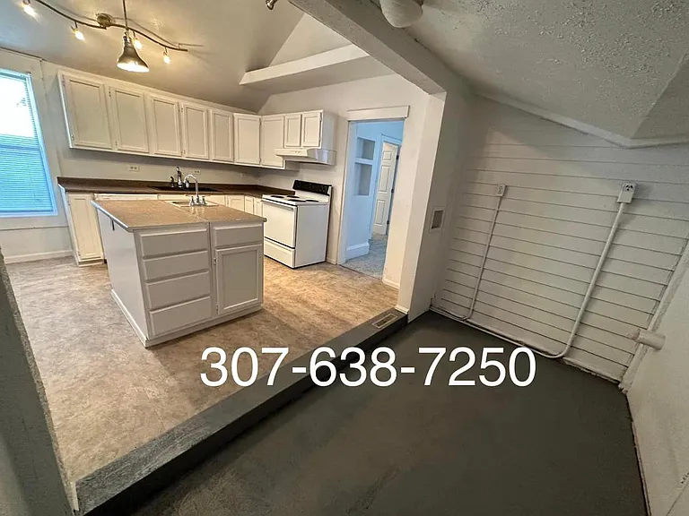 Kitchen/ Laundry Area