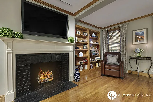 Sold by Cooper & Cooper Real Estate | media 11